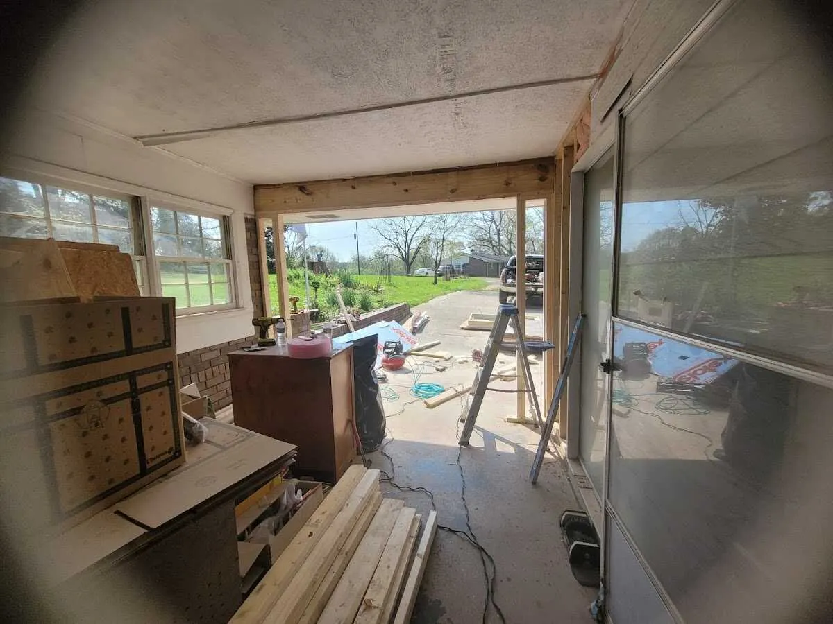 Air movers and dehumidifier for Drying & Dehumidification in East Nottingham